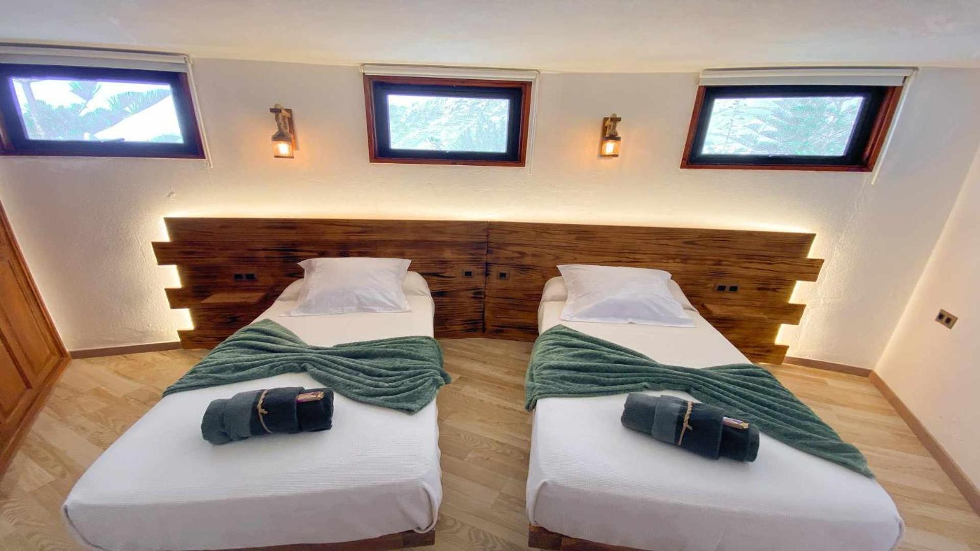Bungalow Allende Famara Con Piscina Privada Y Ac 외부 사진